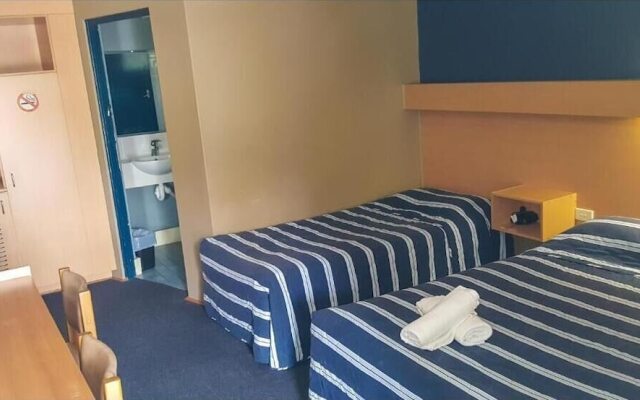 Windsor Heritage Motel