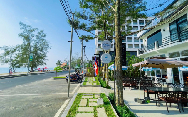 Sea Breeze Resort
