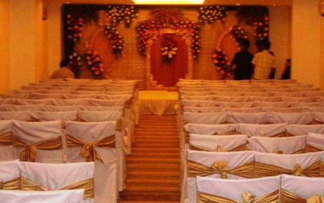 THE CENT Sandhya Hotel