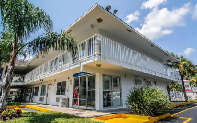 Motel 6 Jacksonville, FL - Orange Park