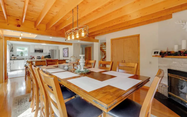 Ski, Hike & Game: White Mountains Family Retreat