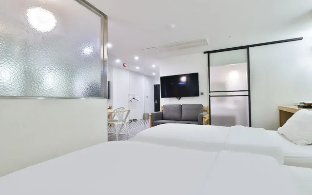 Elephant Shower Hotel