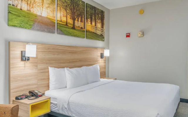 Days Inn & Suites Prattville-Montgomery