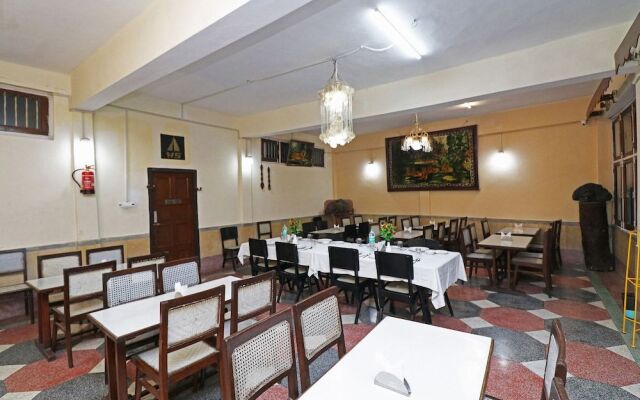 OYO 12222 Hotel Silverton