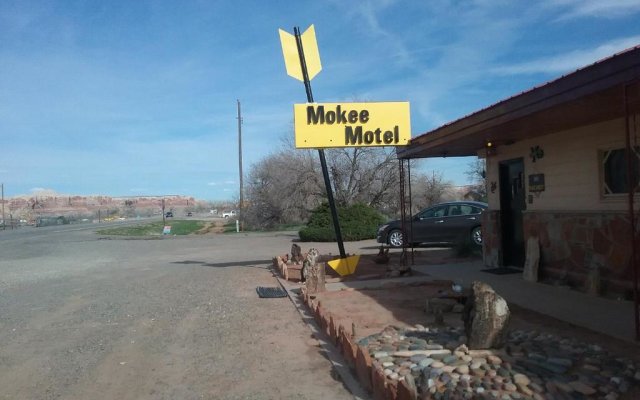 Mokee Motel