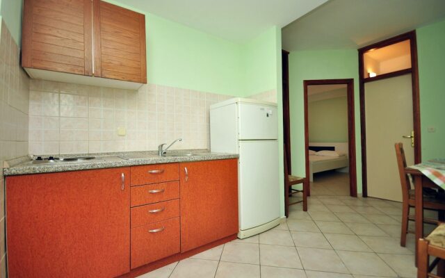 Pretty Apartment in Novalja with Garden near Zrče Beach