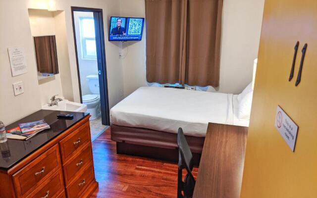 Anchor Pointe Inn