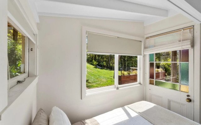 Piha - City Escape, Piha Holiday Home