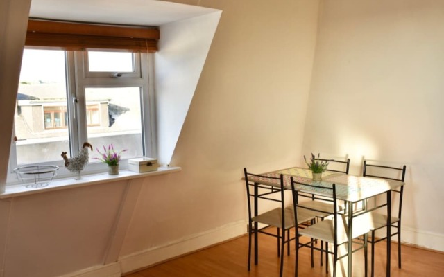1 Bedroom Apartment Centrally Located in Brighton
