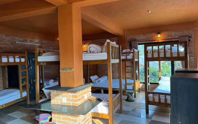 Nar-Bis Hotel