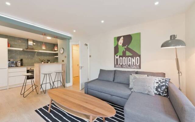 Central Dublin 2 Bedroom Apartment