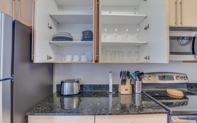 2 Bedroom Apt at Inner Harbor