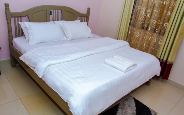 D'lykerz Hotel