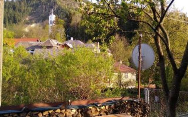 Casa Petri Rosia Montana