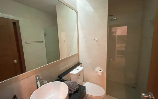 Apartment at Palmetto Condo by Lofty