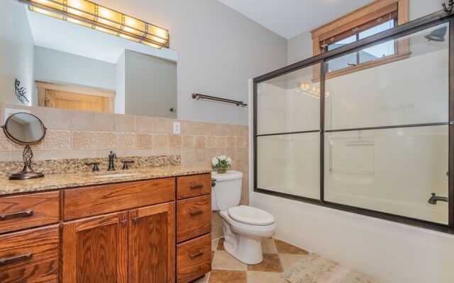 Trailside Tranquility