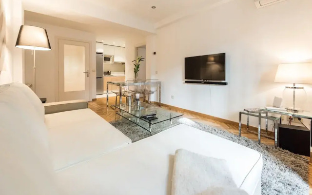 Malasaña Boutique - MADflats Collection