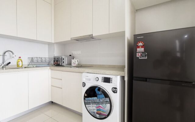 The M Macrolink Hijauan Medini