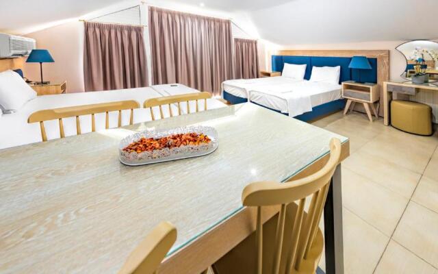 LE MONDE Apartments