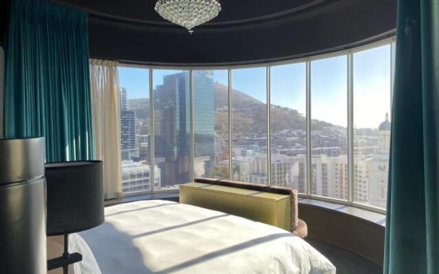 Hotel Sky Cape Town