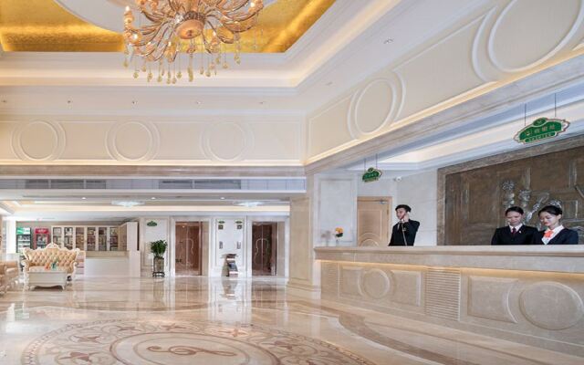 Vienna Hotel (Shenzhen Longgang Baifu City Store)