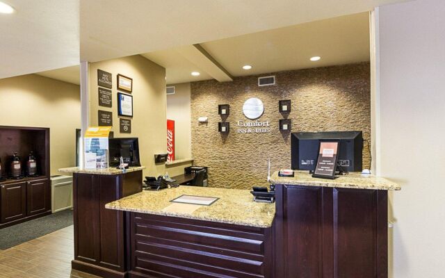 Comfort Inn & Suites Lakeside