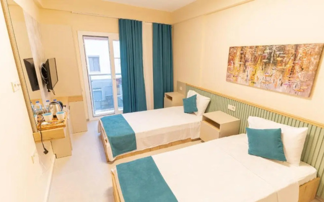 Levant Hotel & Apart