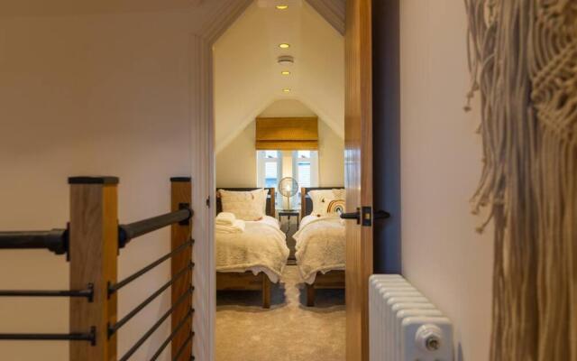 Escape 2 Unwind At The Parade Accommodates 10
