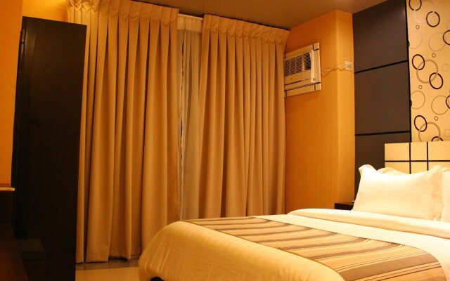 Eloisa Royal Suites