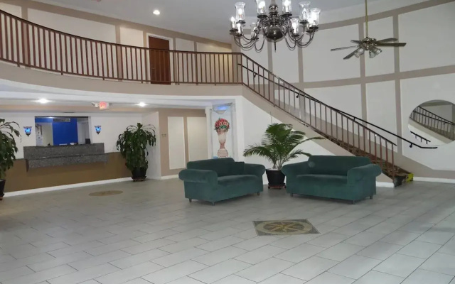 Regency Inn & Suites Houston East I 10