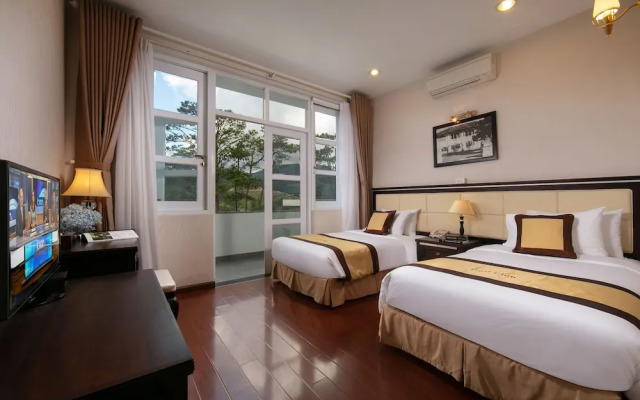 SAM Tuyen Lam Golf & Resorts