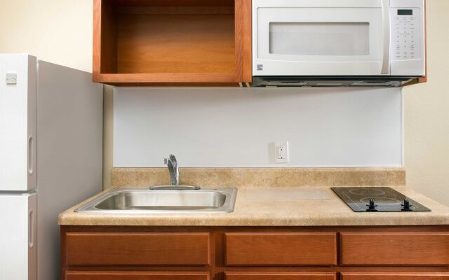 WoodSpring Suites Chicago Romeoville