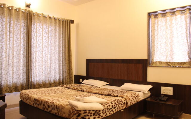 Hotel Sai Ramanand