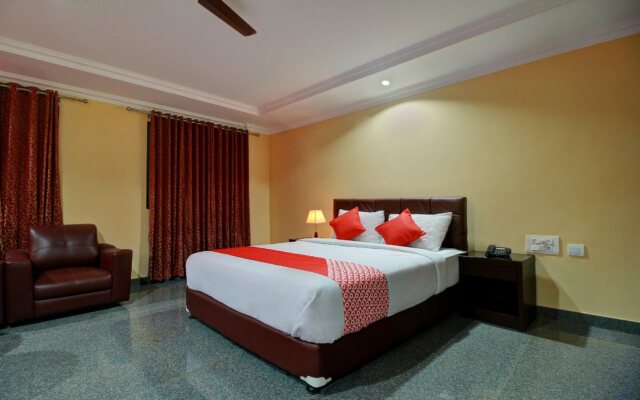 Capital O 22439 Ratna Forever