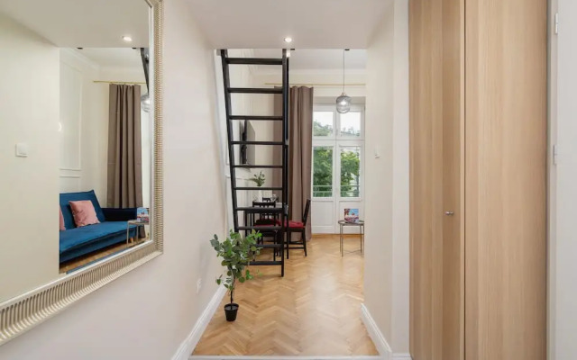 Krakow Old Town Apartment by Renters
