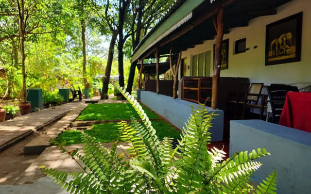 Udawalawe Safari VIllage By Plateeno