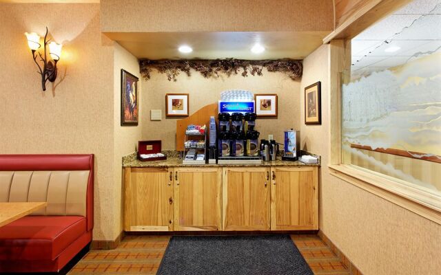 Holiday Inn Express & Suites Kalispell