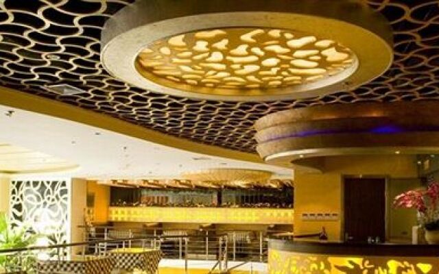 In Three Eight Mo Taiyi Plaza Dalian