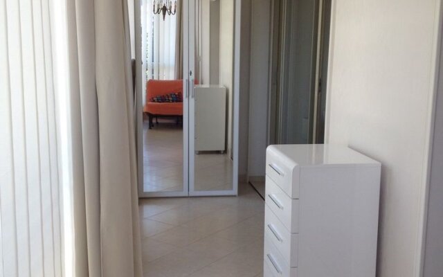 Apartment With one Bedroom in Cannes, With Wonderful City View, Furnis