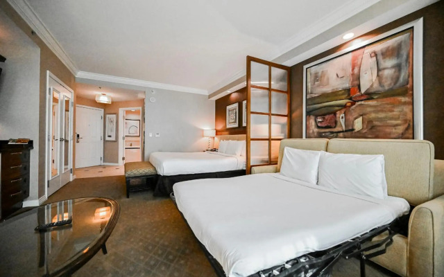 StripViewSuites at Signature
