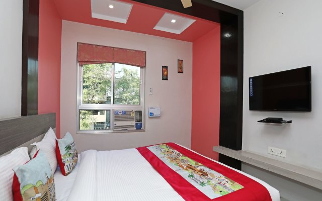 OYO 10228 Hotel Chandramouli