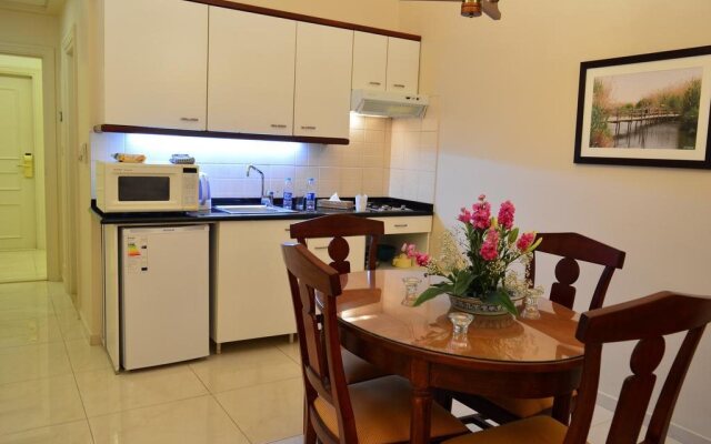Comfort Hotel Suites