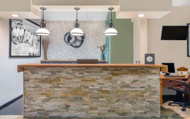 Travelodge by Wyndham Loveland/Fort Collins Area