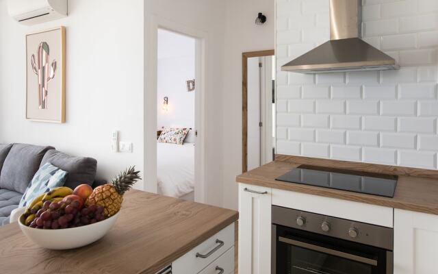 Endless Summer Apartment, Fresh Style and Sea Views