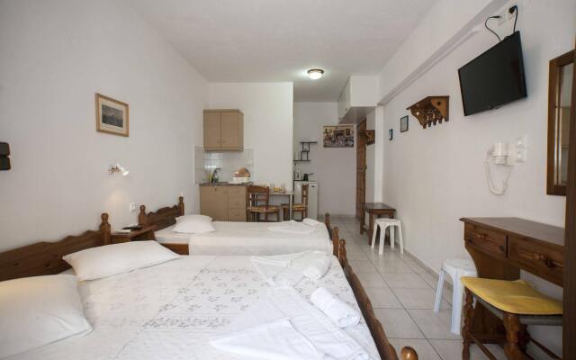 Kapetanos Rooms