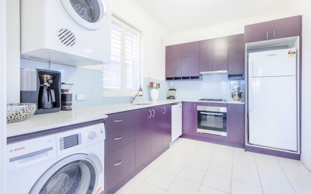 Picturesque Bellevue Hill 2BR Apt H452