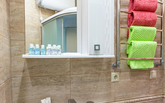 Двухкомнатная квартира с балконом и видом на море Романовский Lamare