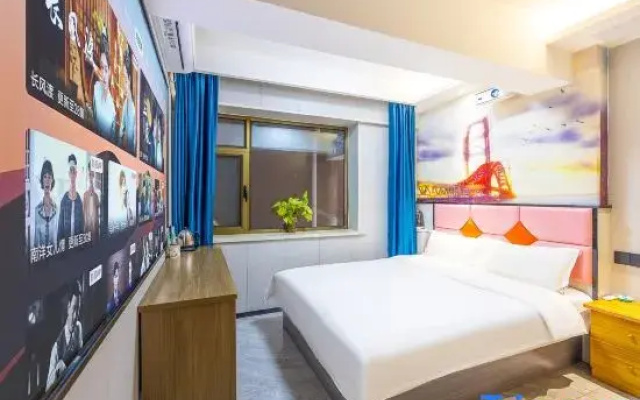 Lansheng Apartment