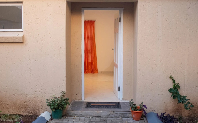 Cozy Studio Room to Rent in Johannesburg City