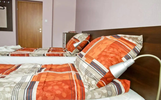 Club Hostel